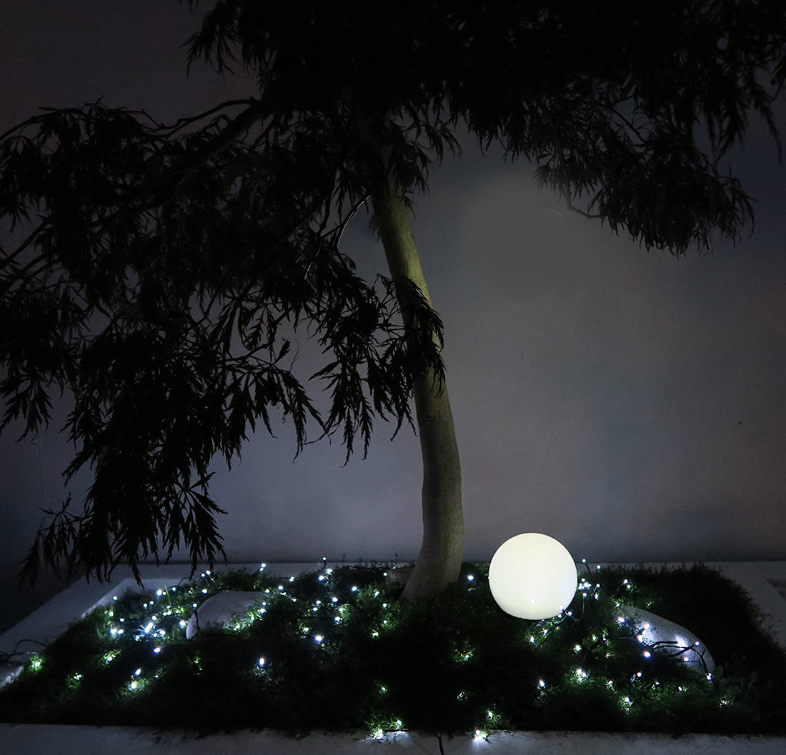 Mooncurl Solar Pond and Pool Light