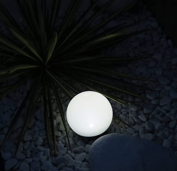 Mooncurl Solar Pond and Pool Light