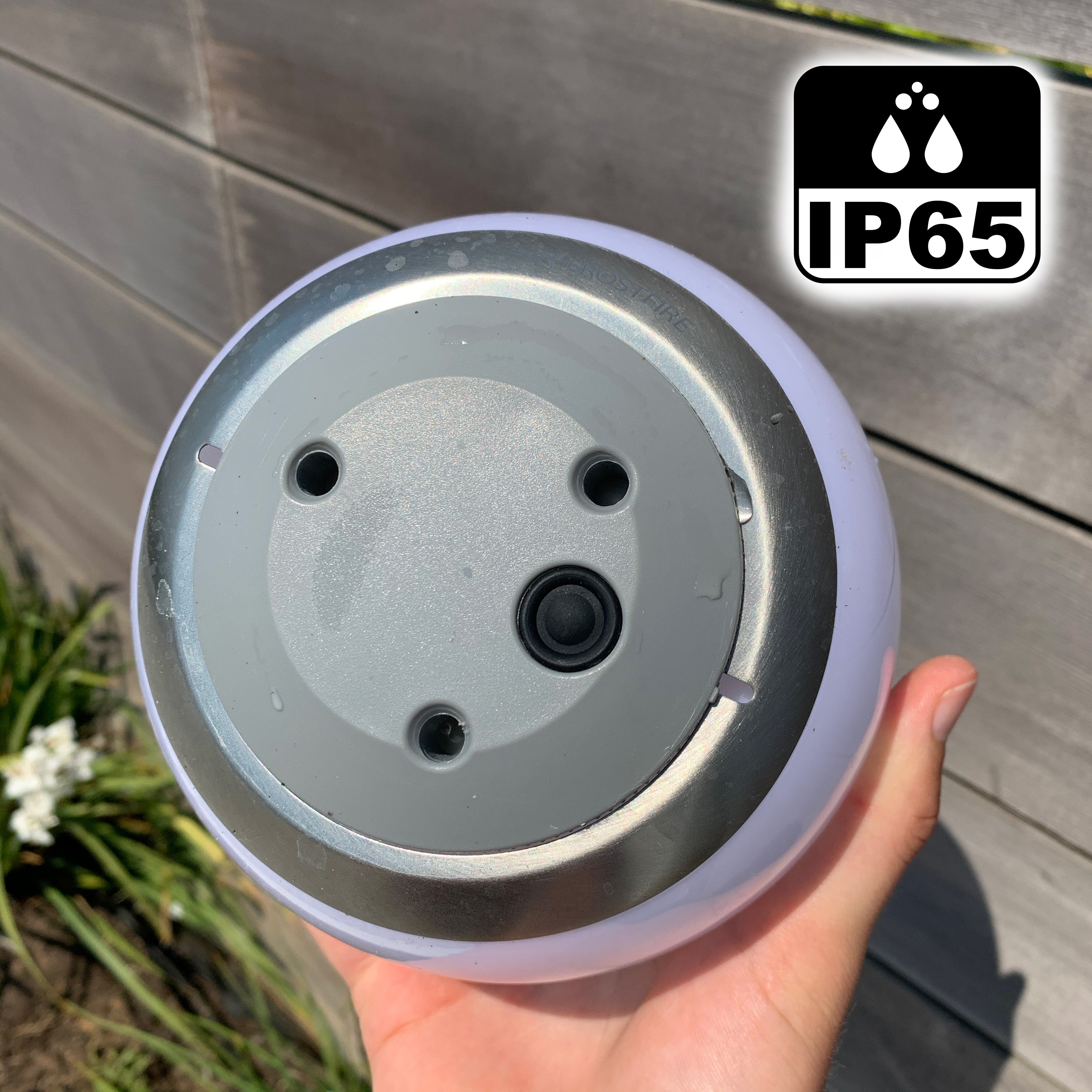 Mooncurl Solar Pond and Pool Light