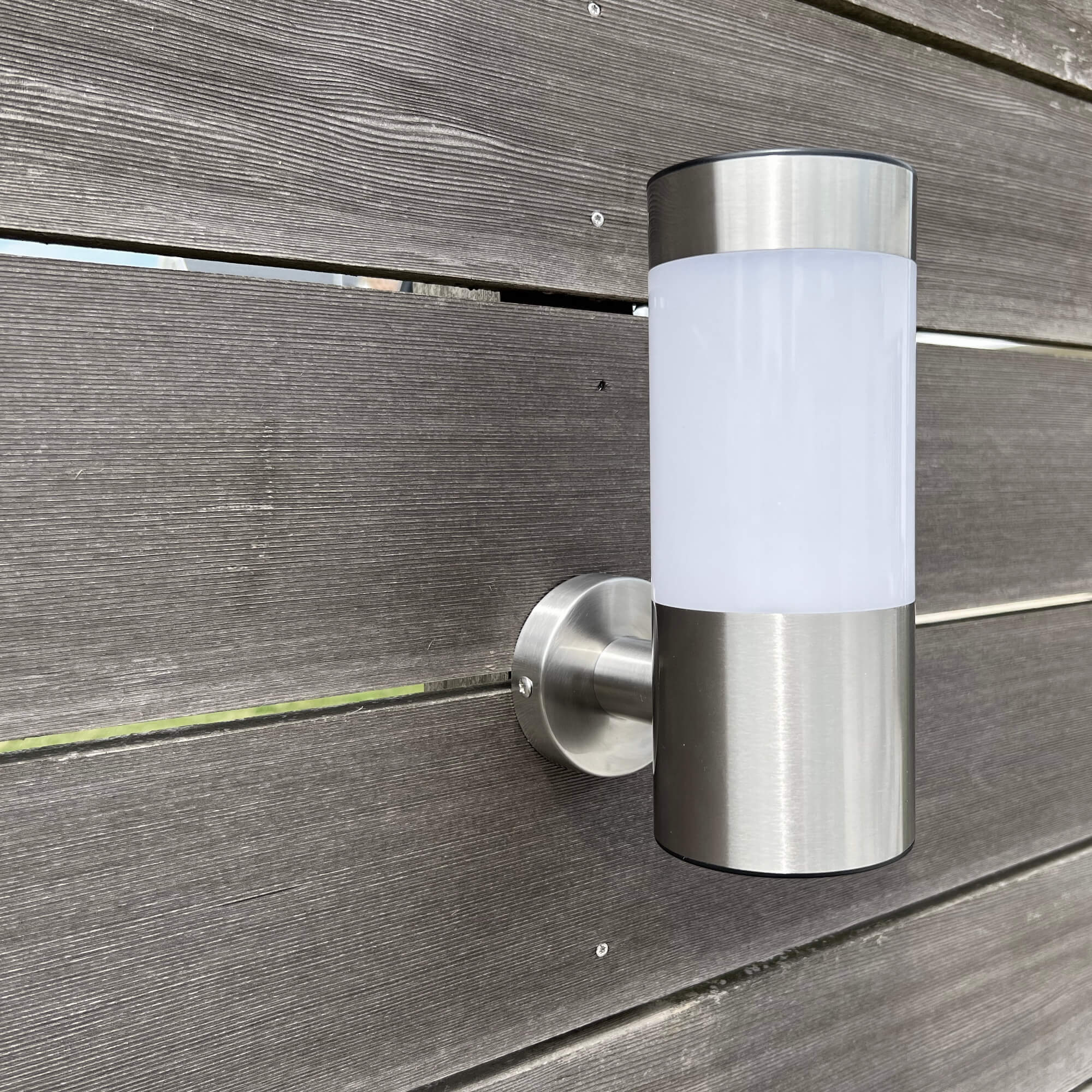 Moonori Solar Wall Light