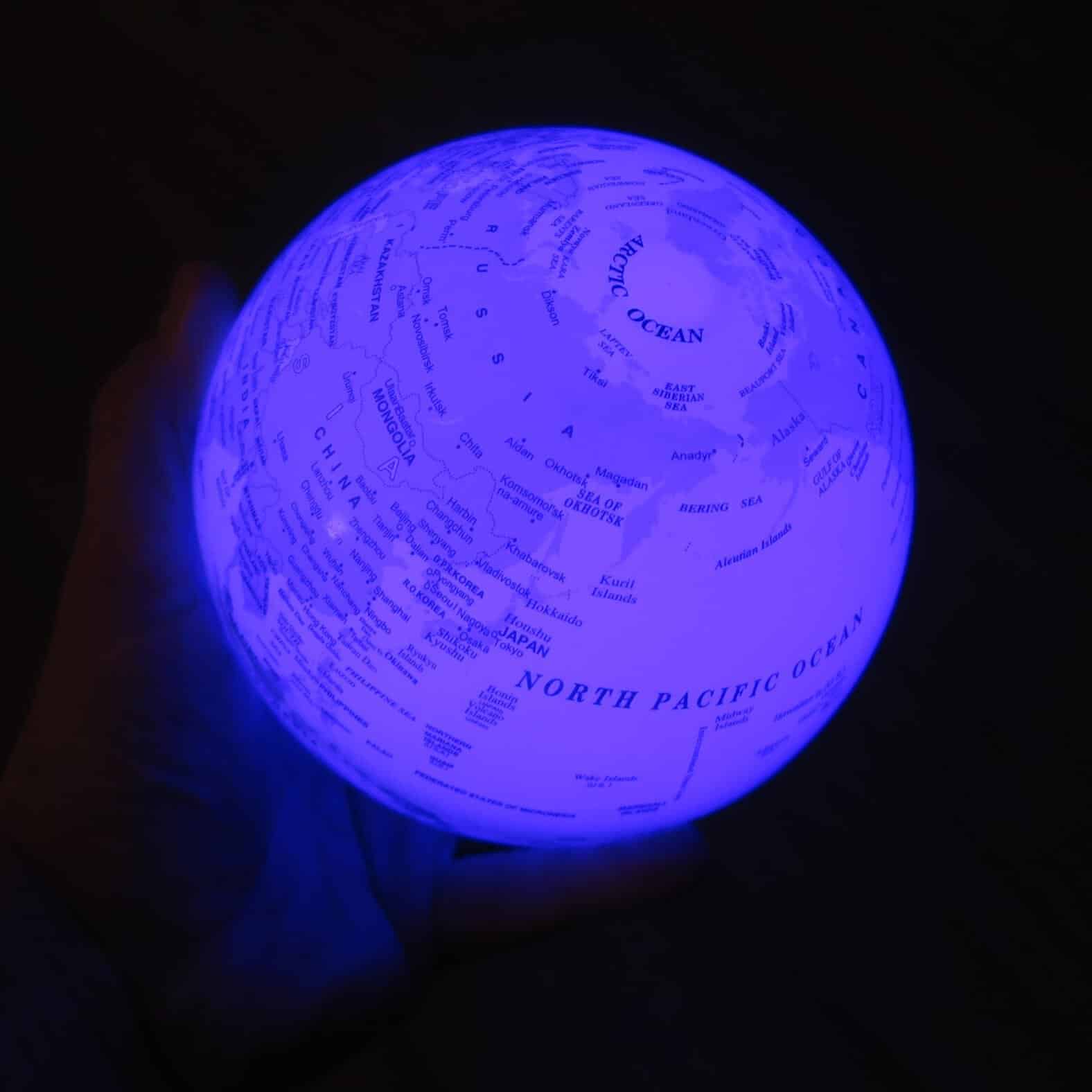 Globezest Colour Changing Globe with RC